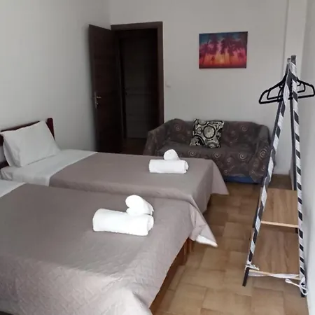Modern αpt 500m From The Beach. * La Canea