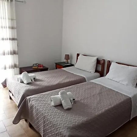 Modern αpt 500m From The Beach. *