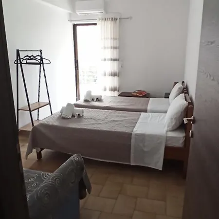 Appartamento Modern αpt 500m From The Beach.