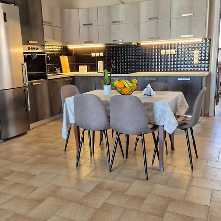 Modern αpt 500m From The Beach. Χανιά